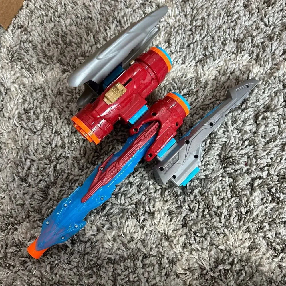 Nerf Marvel Avengers: Infinity War Iron Man Assembler Gear Dart Blaster Pieces